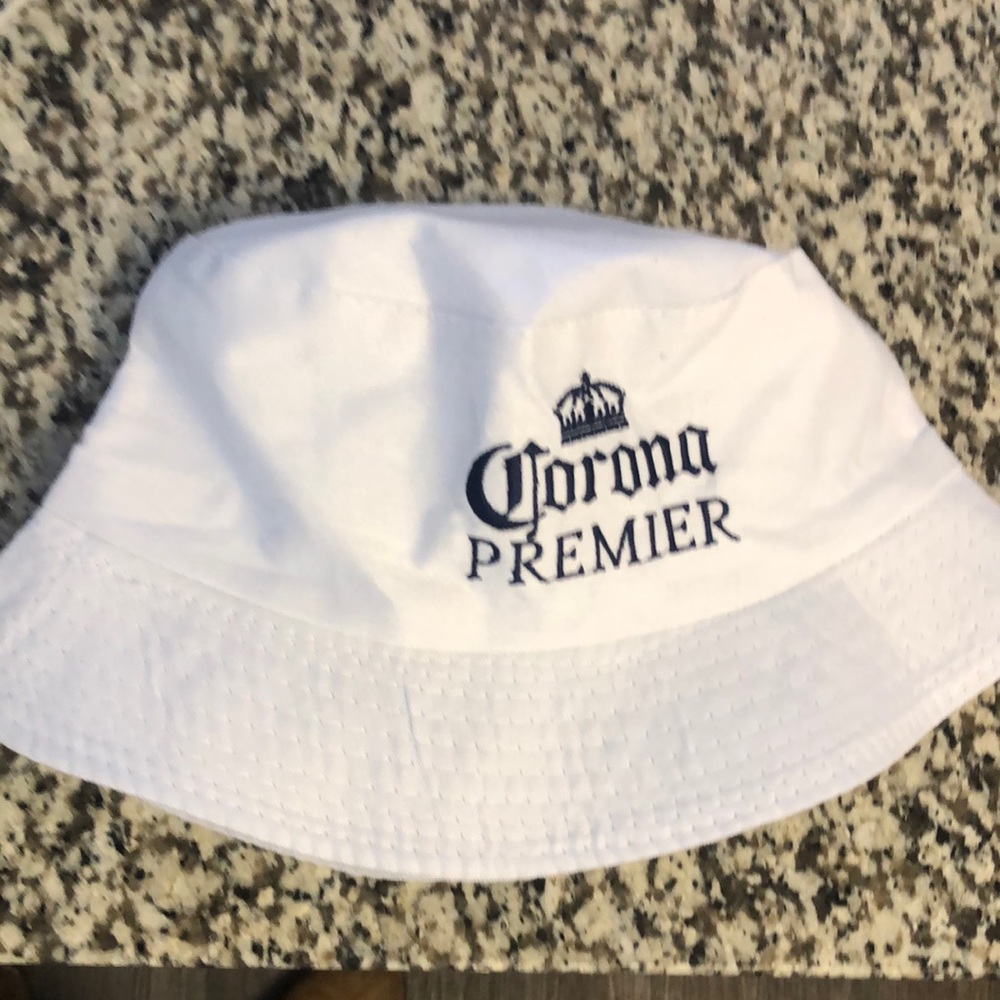NWT Corona hat